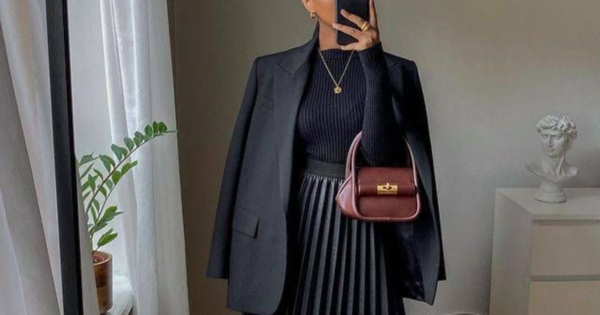 Formal Flair: Elevating Your Attire for Special Occasions with a Black Linen Skirt
